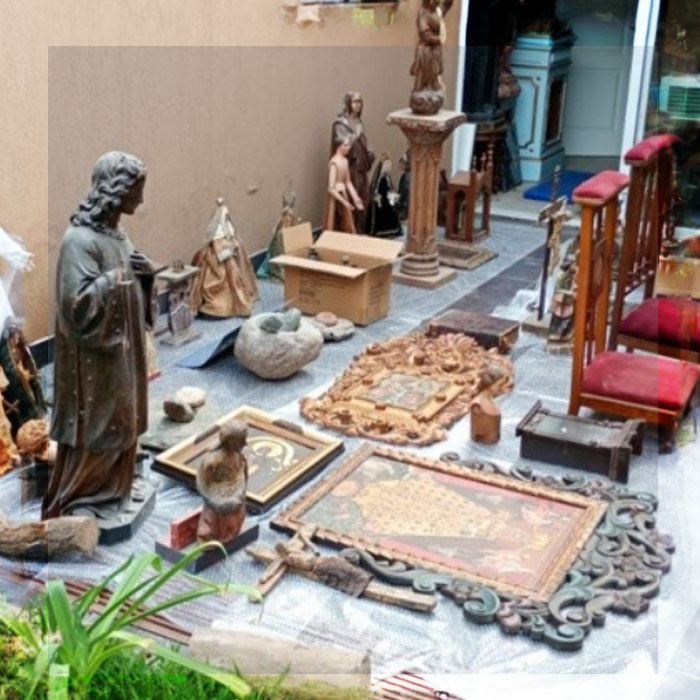 GENDARMERÍA DECOMISÓ 98 PIEZAS ARQUEOLÓGICAS Y ARTE SACRO EN VENADO TUERTO