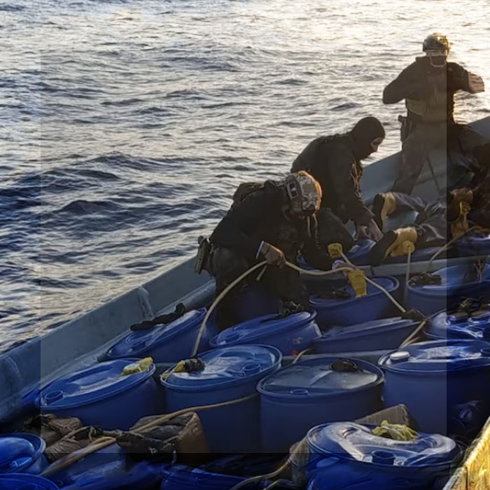 GUARDACOSTAS DE COSTA RICA DECOMISÓ MÁS DE UNA TONELADA Y MEDIA DE COCAÍNA EN EL PACÍFICO CENTRAL