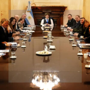 EL GABINETE SE REUNIÓ PARA ACEITAR LA GESTIÓN Y REFORZAR LA UNIDAD INTERNA