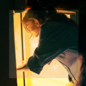 CENAR TARDE Y CON ESTRÉS: LA COMBINACIÓN QUE DAÑA TU MICROBIOTA INTESTINAL