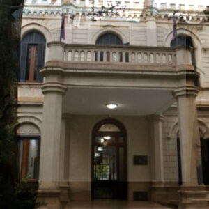 OLAS DE AMENAZAS EN ESCUELAS: 14 OPERATIVOS EN ROSARIO Y LA REGIÓN, EN MARISTAS DEJARON UNA BALA