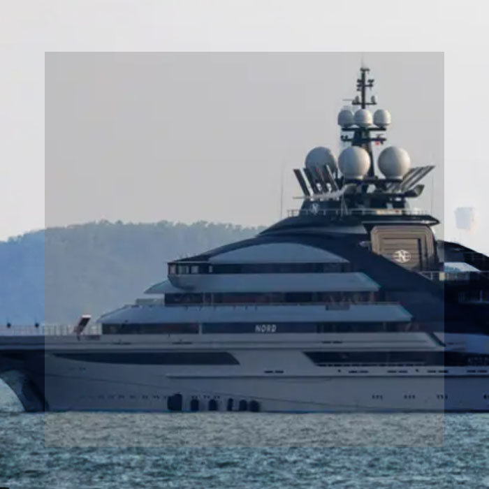 EL SUPERYATE DE UN ALIADO DE PUTIN CRUZÓ EL ESTRECHO DE ORMUZ MIENTRAS NADIE MÁS PUEDE PASAR