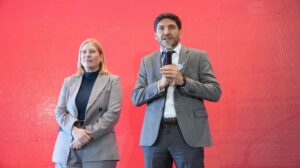 Pullaro: “Nuestro gobierno es aliado de la industria y siempre va a defenderla porque genera empleo”