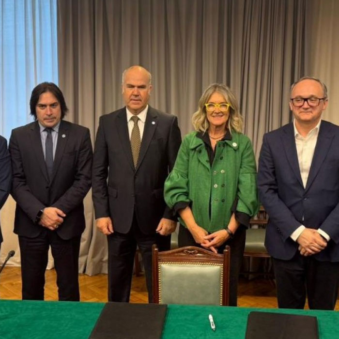 GOBIERNO Y CONSEJO AGROINDUSTRIAL FIRMARON UN CONVENIO PARA IMPULSAR LAS EXPORTACIONES