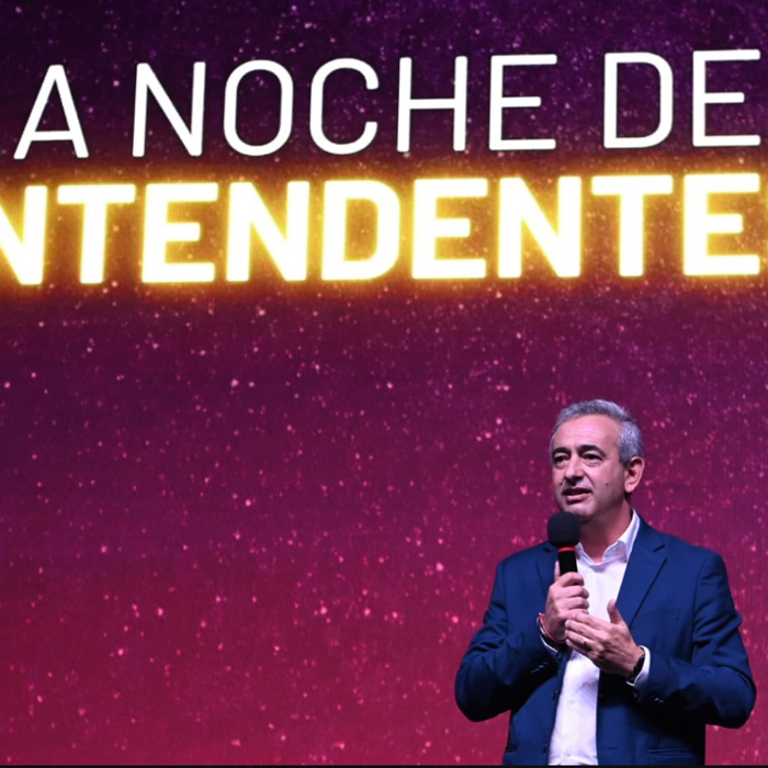 Javkin, desde Rosario junto a 300 intendentes del país: «Argentina va a ser mejor desde el interior hacia el centro»