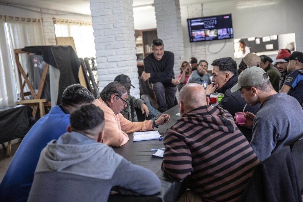 Culminó el primer ciclo de talleres de lectura y escritura en los refugios municipales