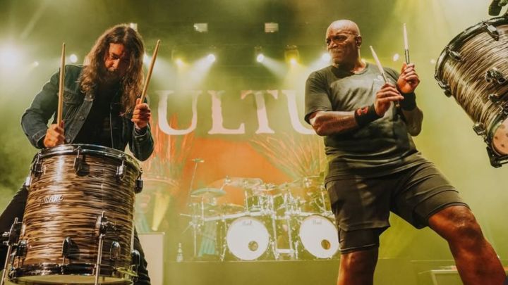 DAVE GROHL CON SEPULTURA CUERPO: Qué emoción ver a Dave Grohl subiendo al escenario con Sepultura, dos