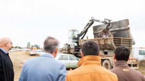Más de 1.500 vehículos: la Provincia inició un nuevo procedimiento de compactación en Bella Italia
