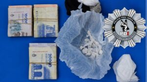 Alcorta: cuatro detenidos y secuestro de droga, armas y dinero en allanamientos por microtráfico