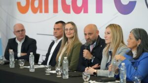 Histórico: Provincia anunció que por primera vez la ciudad de Santa Fe tendrá un vuelo internacional regular y será a Florianópolis