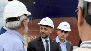 Desde el muelle de la Zona Franca Santafesina, se concretó la exportación de 30 mil toneladas de acero producido 100 % en la provincia