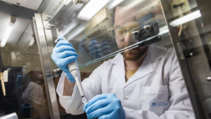 Salud aprobó un nuevo plan nacional para promover el uso adecuado de los antimicrobianos