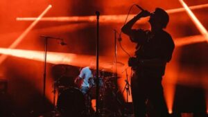 THE STROKES REPROGRAMAN LANZAMIENTO