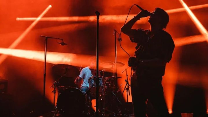 THE STROKES REPROGRAMAN LANZAMIENTO
