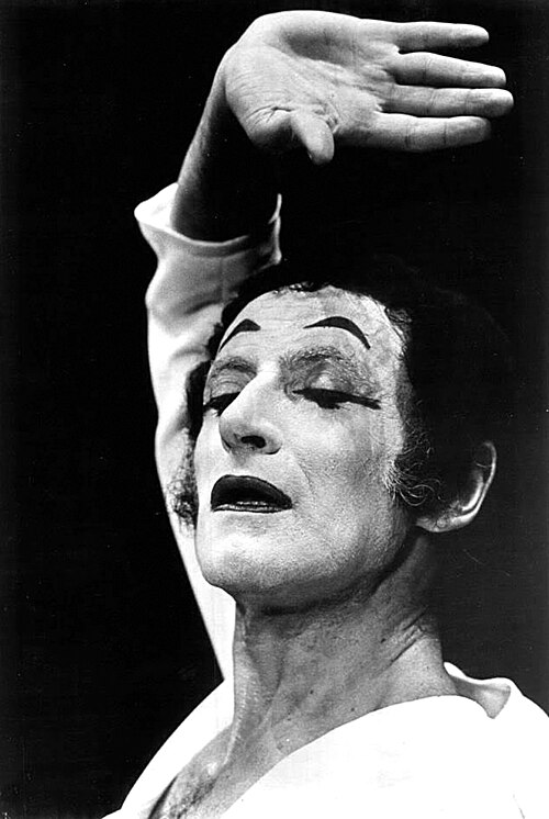 MARCEL MARCEAU: EL HOMBRE QUE HABLÓ AL MUNDO SIN DECIR UNA SOLA PALABRA