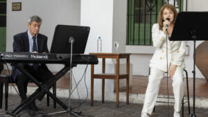 Leonor Benedetto y Alberto Favero llevan el universo de Borges a Corrientes
