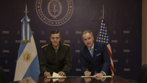 Argentina fortalece la cooperación con Estados Unidos, mediante iniciativas de apoyo logístico y nuevas capacidades tecnológicas