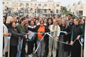 Javkin inauguró la ampliación del Centro de Salud Alicia Moreau y anunció nuevas obras para la zona norte