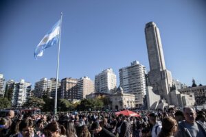 20 de Junio: Rosario vivirá una gran fiesta popular para celebrar la bandera con un cierre especial de Abel Pintos