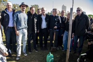 Se plantó en Rosario el árbol número un millón de la campaña «Por una América Latina más Verde»