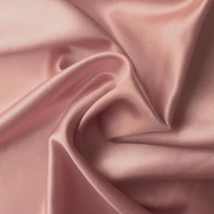 Rosa Dior: el color eterno que desafía las tendencias y nunca pasa de moda