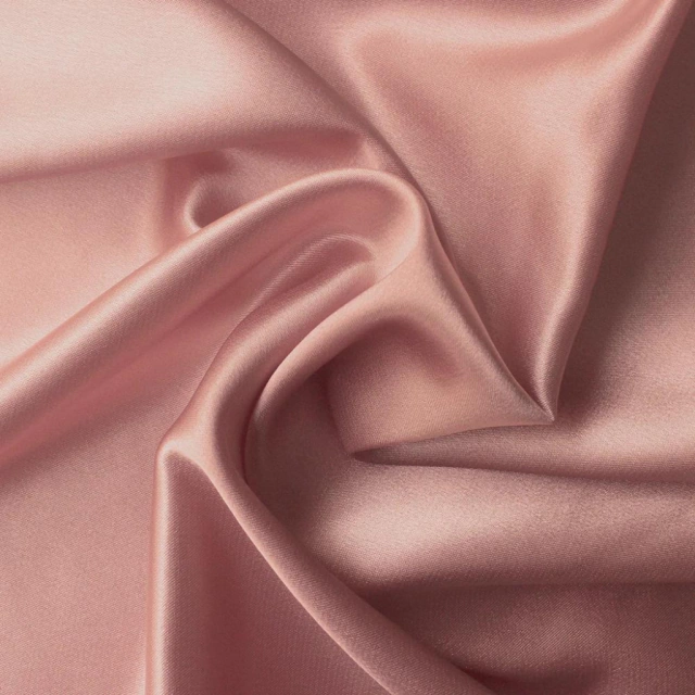 Rosa Dior: el color eterno que desafía las tendencias y nunca pasa de moda