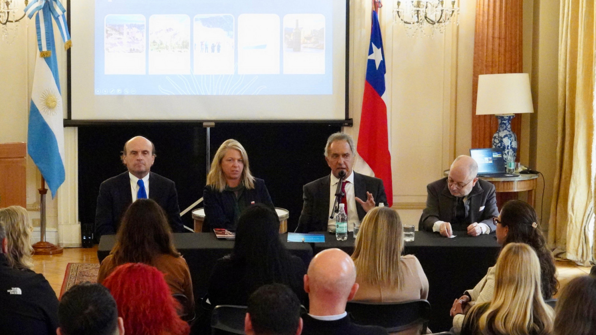 Scioli destacó en Chile la intención de hacer del turismo un factor de integración regional