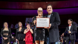 Valeria Lynch fue distinguida como Personalidad Emérita de la Cultura de la Nación