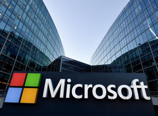 Microsoft se suma a la ola de despidos tecnológicos impulsada por la IA con 4,800 recortes de empleo