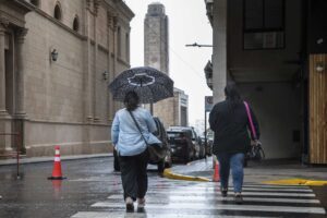Tormentas: se renovó alerta naranja para la noche de este viernes y madrugada del sábado