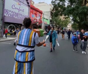 Edición Mundialista: calle San Luis se viste de fiesta este sábado a pura música, diversión y ofertas
