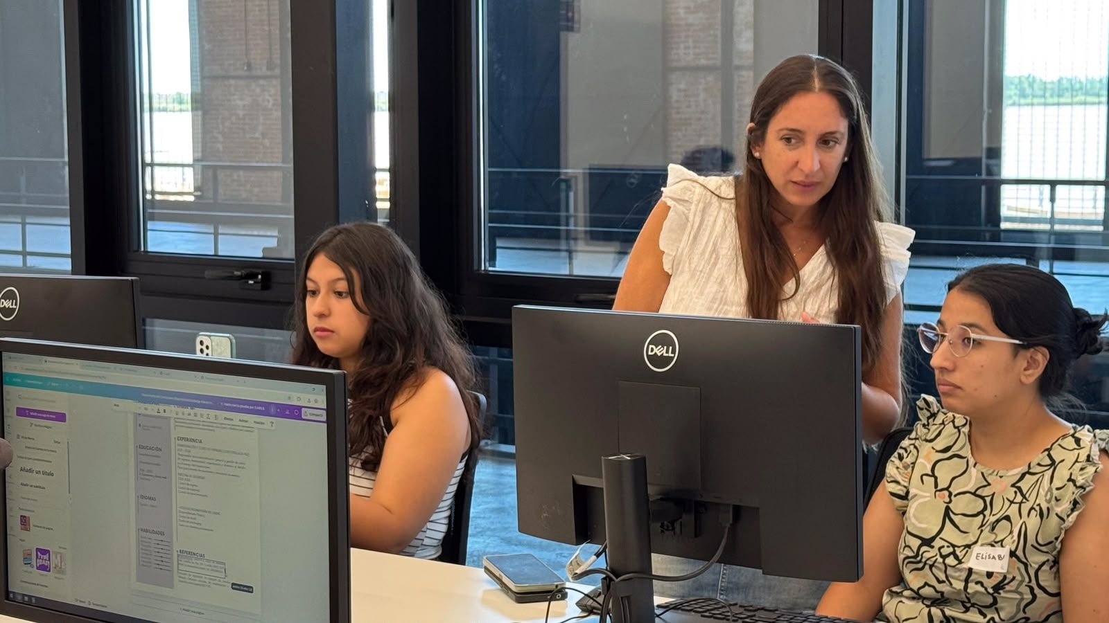 Cápsulas de invierno en Tecnoteca: ocho capacitaciones para fortalecer las herramientas laborales de las juventudes