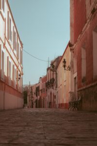 Algo muy grave va a suceder en este pueblo  Gabriel García Márquez