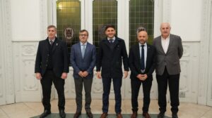 Pullaro llevó a la UIA el modelo productivo de Santa Fe y planteó una agenda común para ganar competitividad