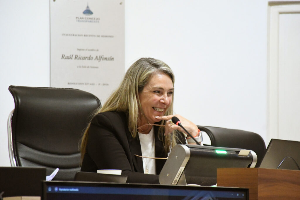 En sesión se trataron y aprobaron 209 expedientes