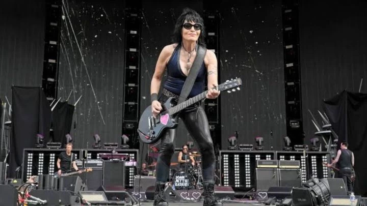 JOAN JETT CANCELA CONCIERTOS