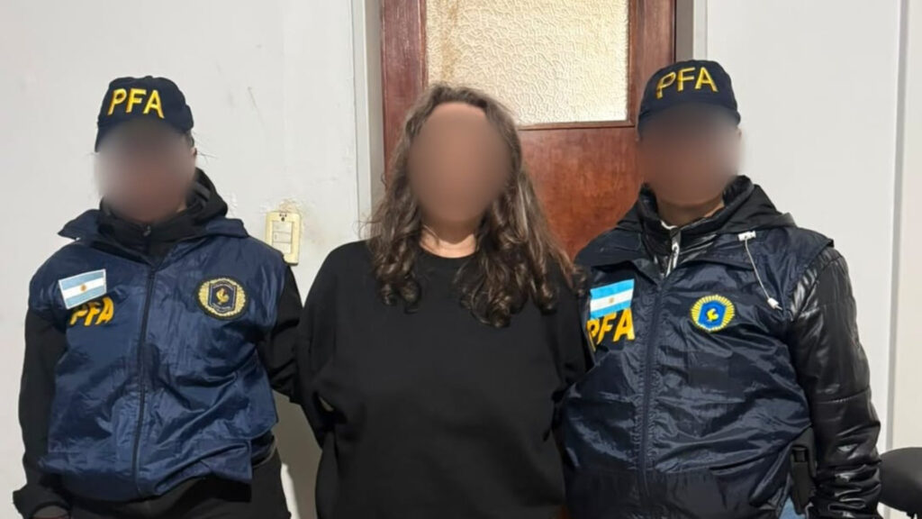 El DFI de la PFA detuvo a una mujer acusada de realizar amenazas de bomba contra el Hospital Garrahan y otras entidades
