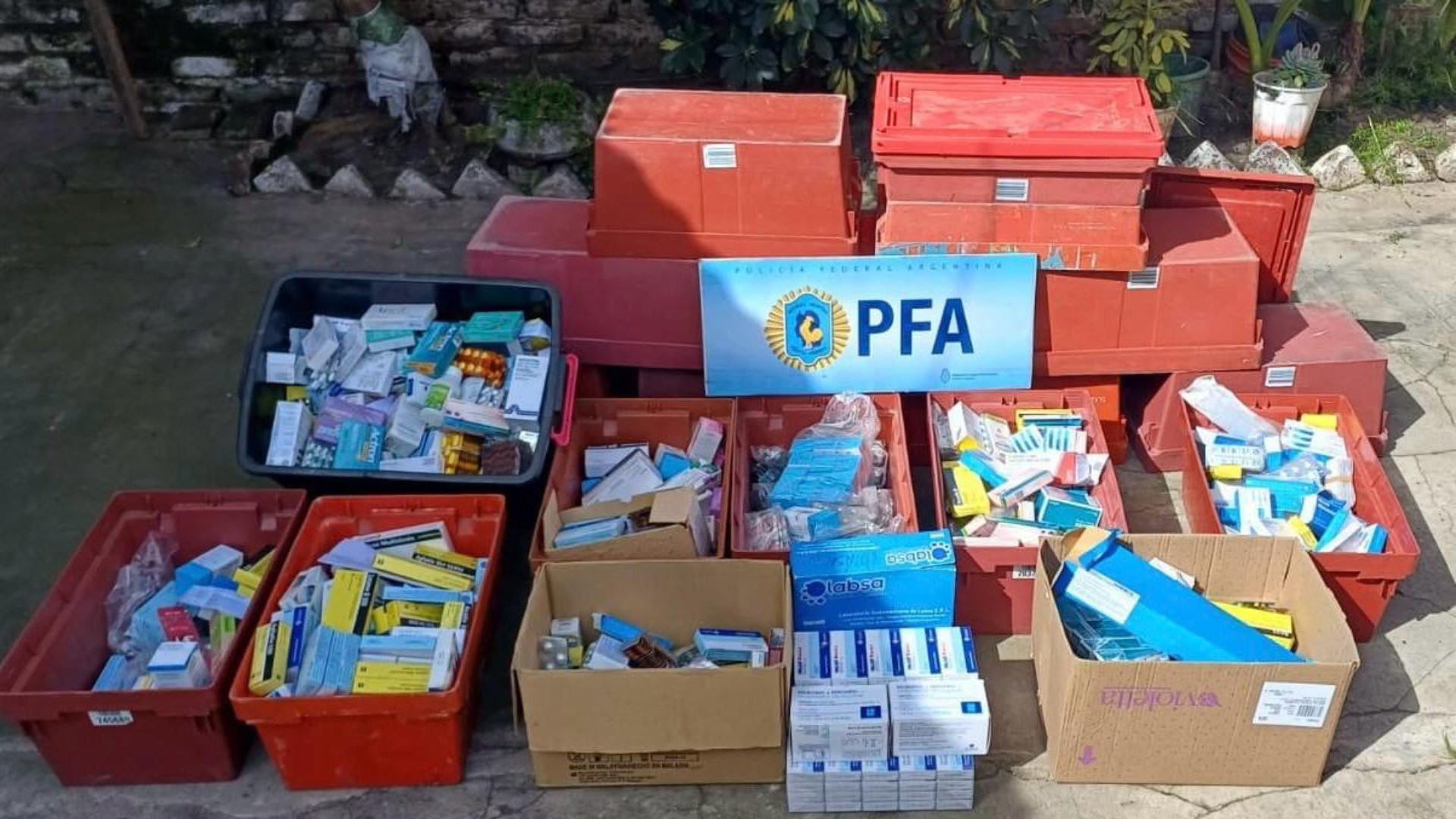 La PFA secuestró medicamentos que se vendían ilegalmente en el conurbano