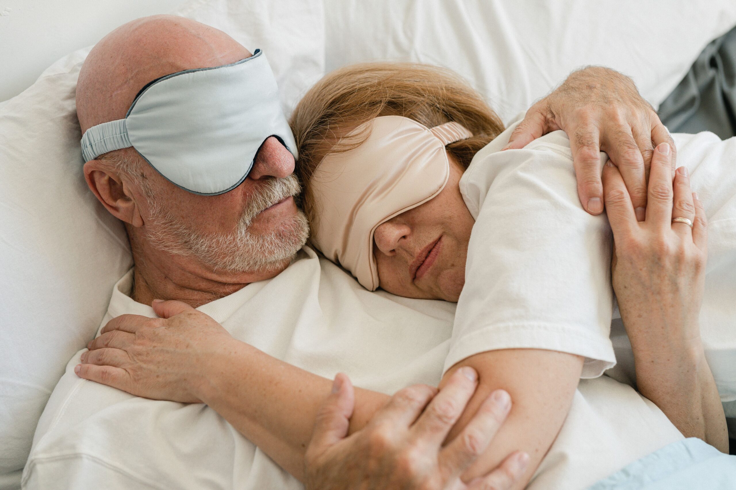 LOS ANTIFACES PARA DORMIR, UNA HERRAMIENTA EFECTIVA PARA ALCANZAR UN DESCANSO PROFUNDO
