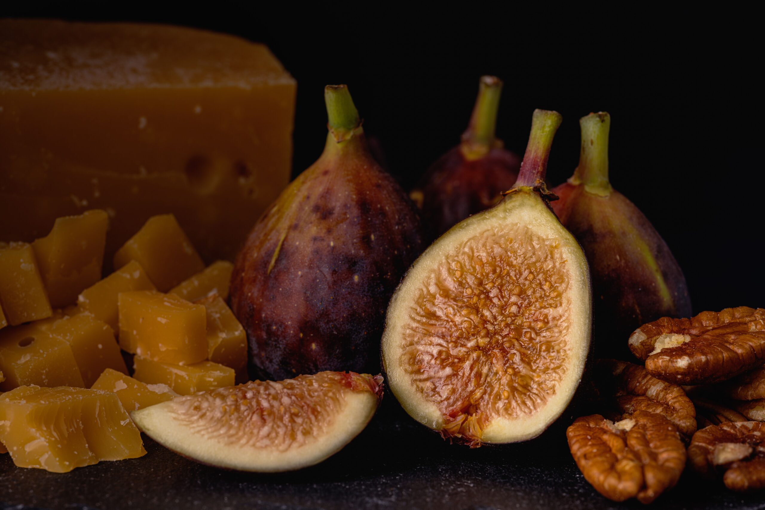 5 alimentos que ayudan a cuidar nuestros huesos (más allá de la leche)