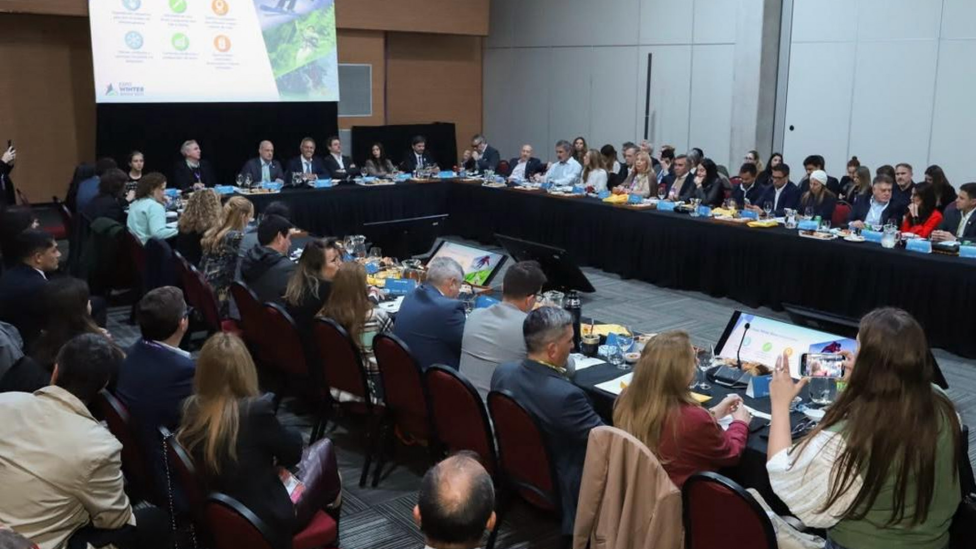 Scioli: “Sigamos trabajando unidos, el turismo de Argentina no tiene techo”