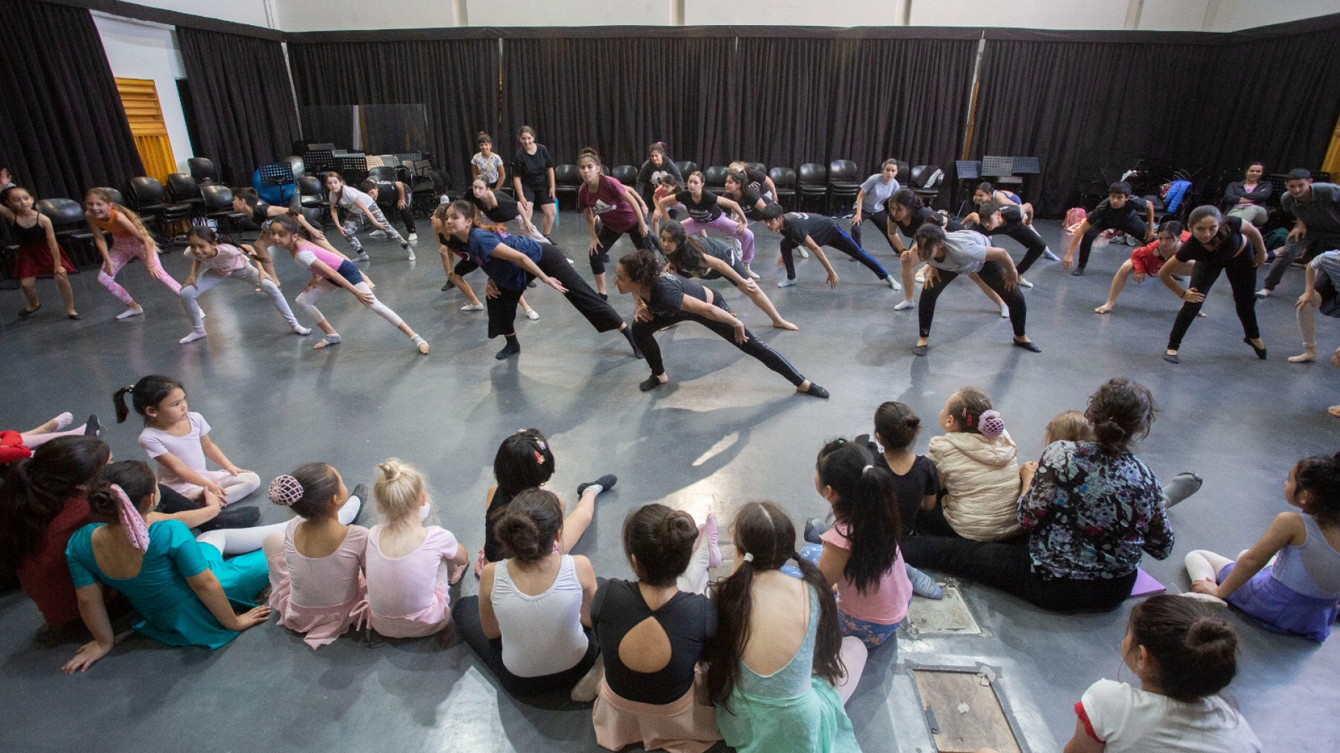 La Secretaría de Cultura creó el Programa de Formación Artística, para ampliar el acceso de niños y adolescentes a la formación en canto coral y danzas
