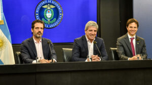 Luis Caputo anunció el Programa de Licitación de Plazos Fijos con Destino a Crédito Hipotecario