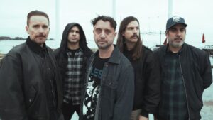 ETERNA INOCENCIA PRESENTA UNA NUEVA VERSIÓN DE “LE PERTENEZCO A SUS OJOS”
