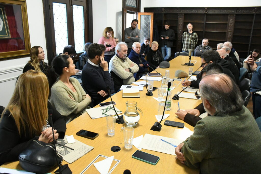 Pedido de profesionales jubilados de la ingeniería