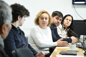 Audiencia con Feria de Pueblos Originarios