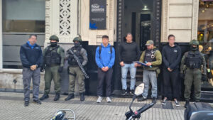 Desarticulamos una banda criminal dedicada al comercio exterior y lavado de activos