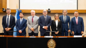 El Ministerio de Justicia organizó un conversatorio sobre los nuevos desafíos frente al narcotráfico