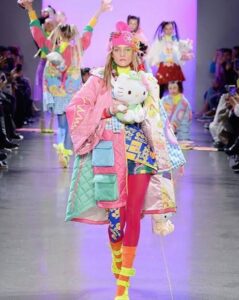 Hello Kitty: la historia de un ícono que conquistó la moda
