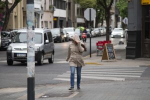 Emiten alerta naranja por tormentas para la tarde de este domingo